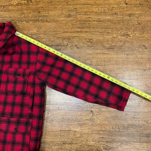 Vintage Woolrich Red Plaid USA Mackinaw Hunting Wool Quilted Jacket Coat‎ Men 42 - Picture 11 of 11